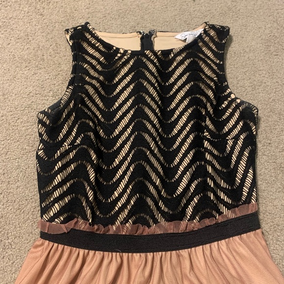 Juniors Dress - Picture 3 of 5